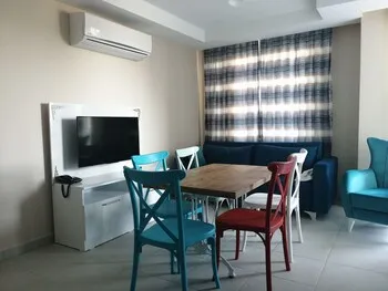 Cemre Apart
