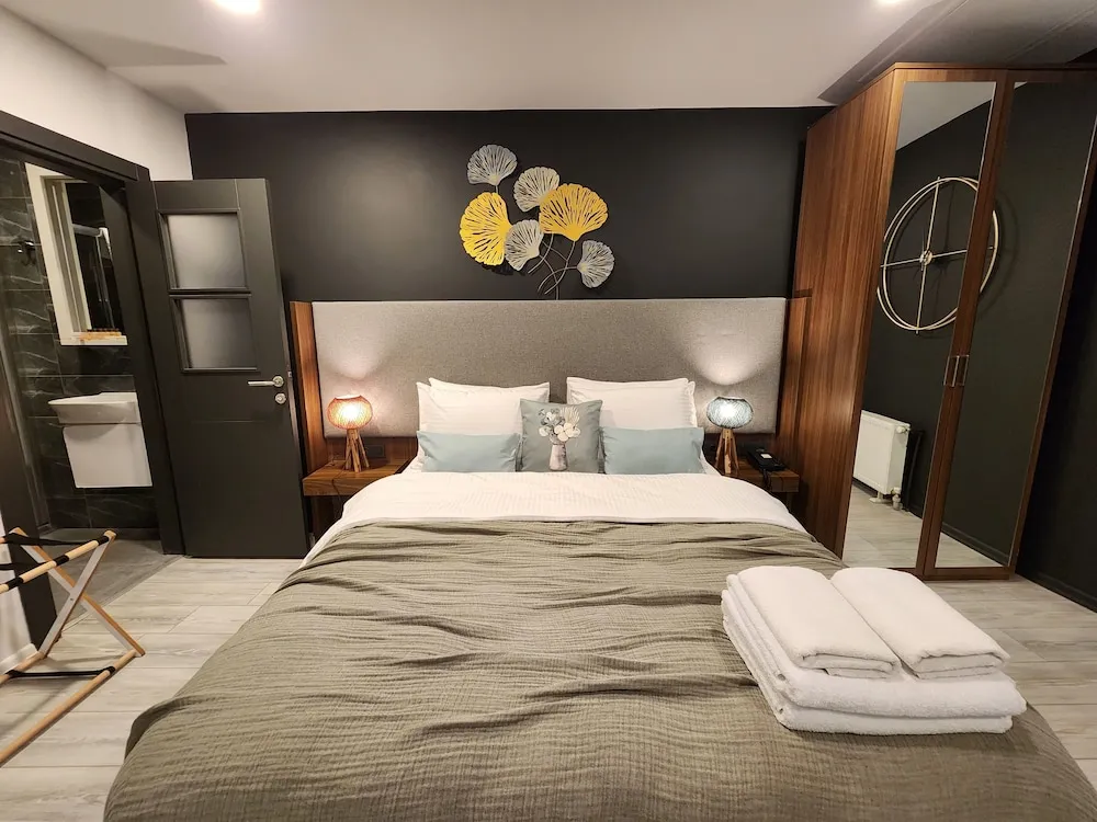 Economy Studio (No Window)