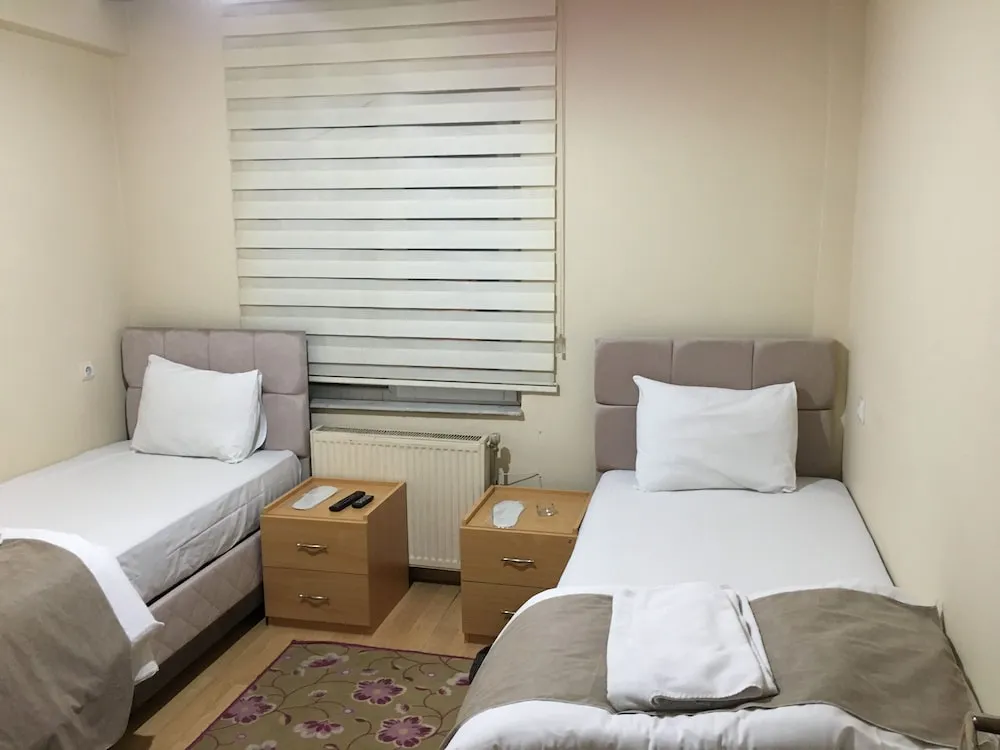 Standard Tek Büyük Yataklı Oda