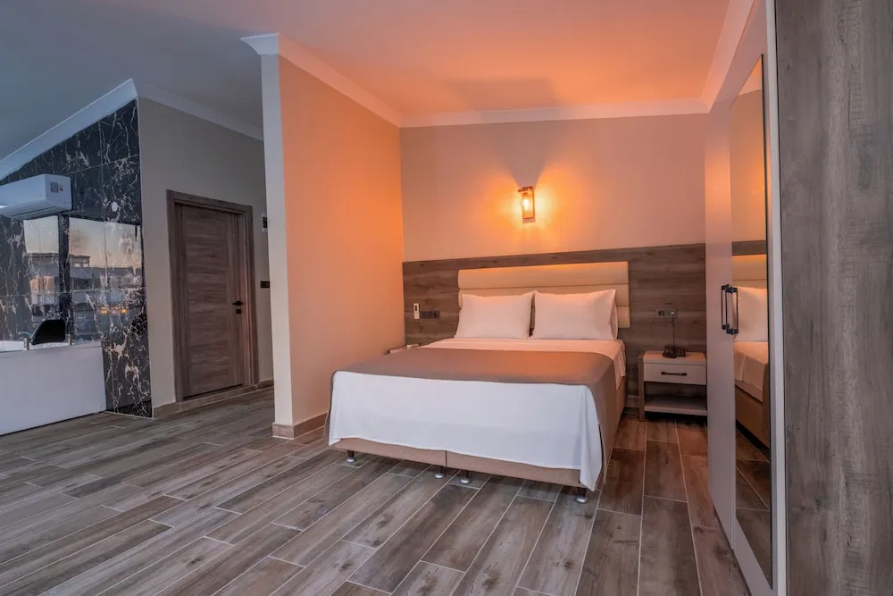 Deluxe Oda, 1 Çift Kişilik Yatak