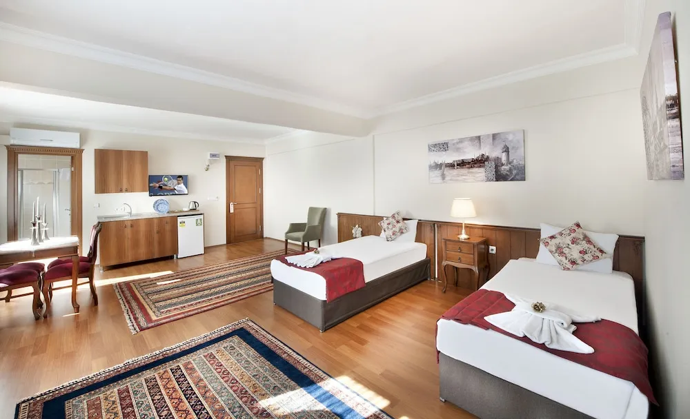 Deluxe Family Suite