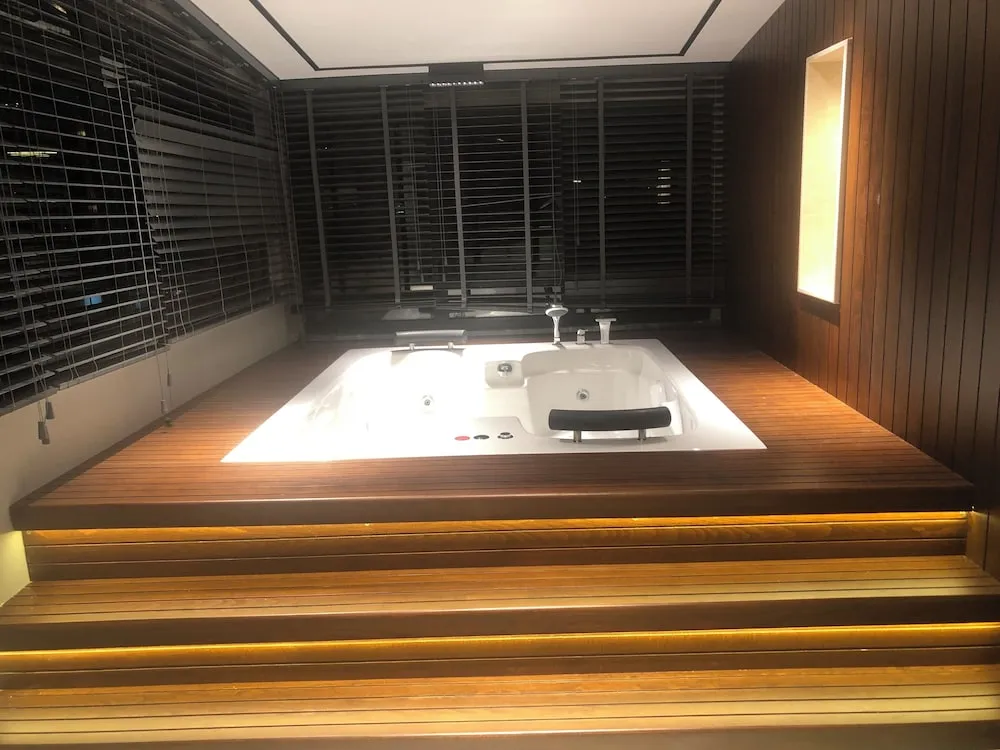 Exclusive Stüdyo Süit, Sigara İçilebilir