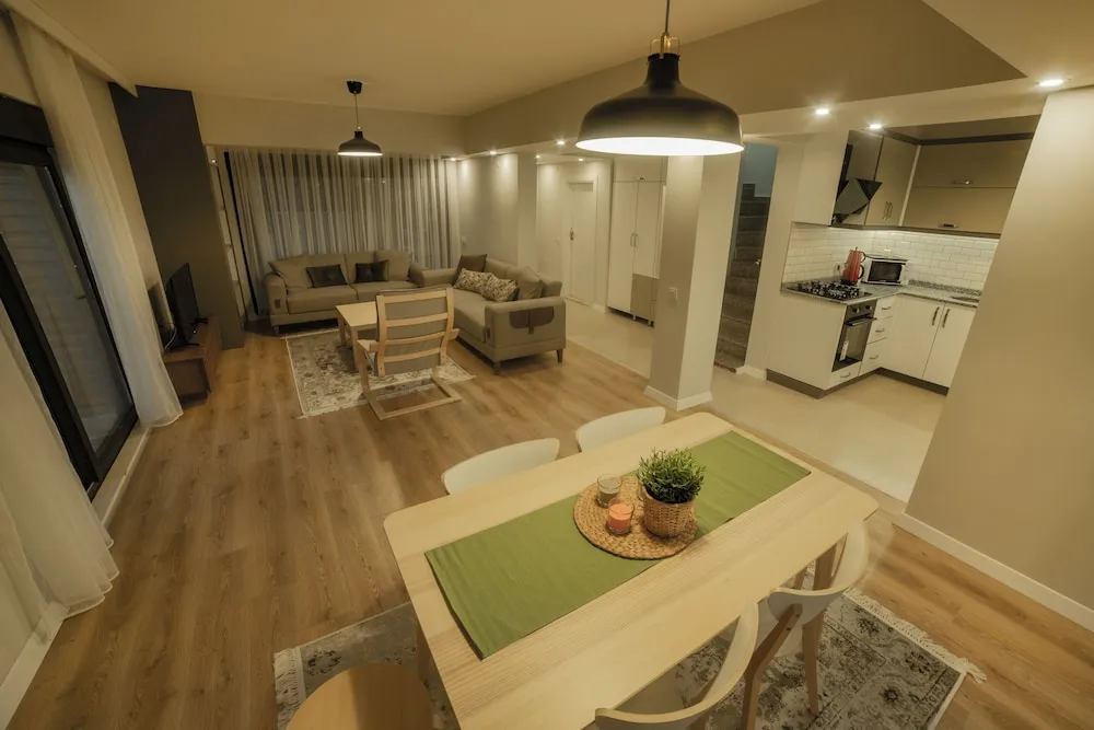 Comfort Villa, 3 Yatak Odası, Sigara İçilmez, Bahçeli