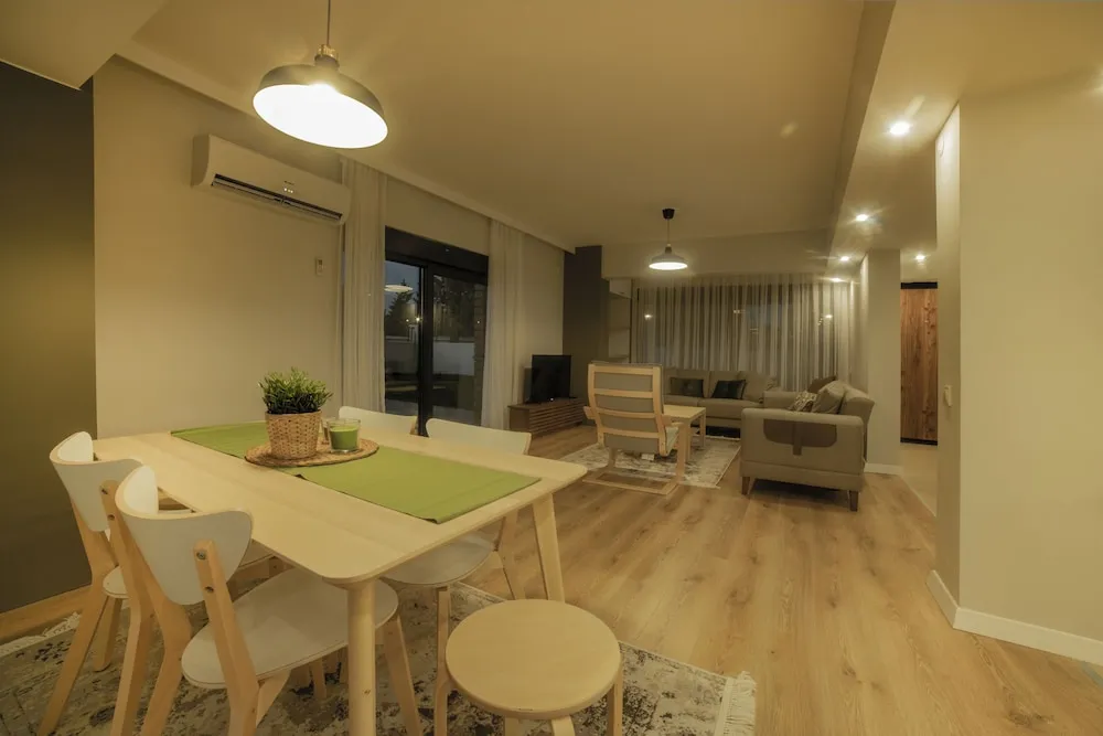 Comfort Villa, 3 Yatak Odası, Sigara İçilmez, Bahçeli