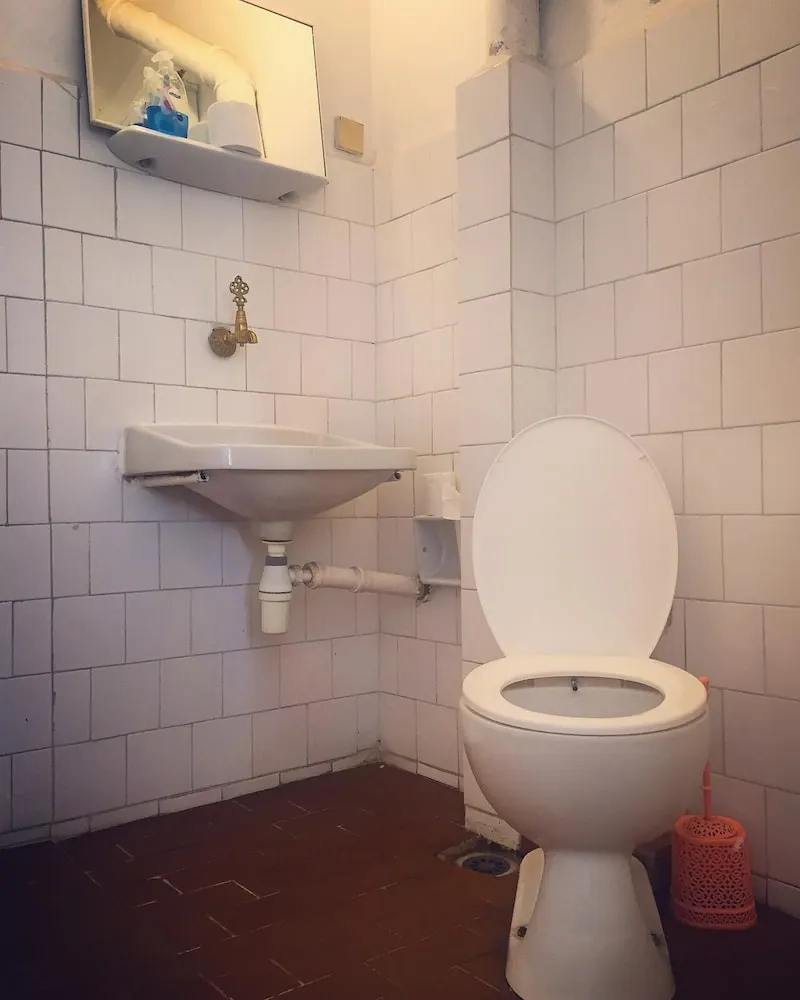 Standard Tek Büyük Yataklı Oda (Castle View)