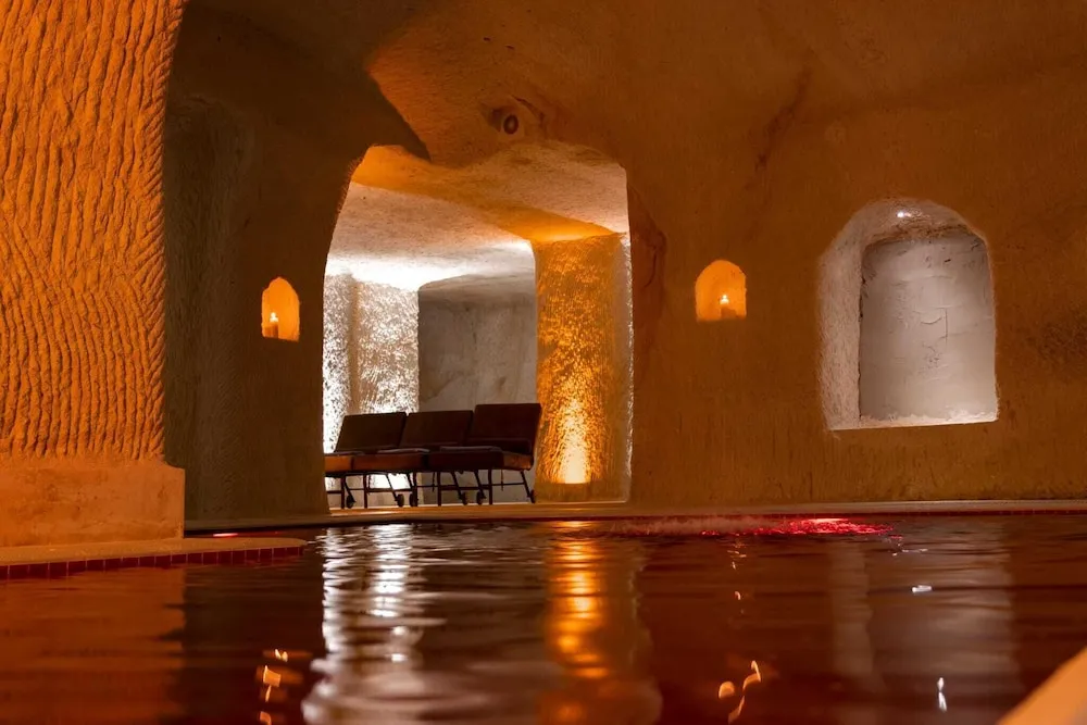 Interior Pool Suite
