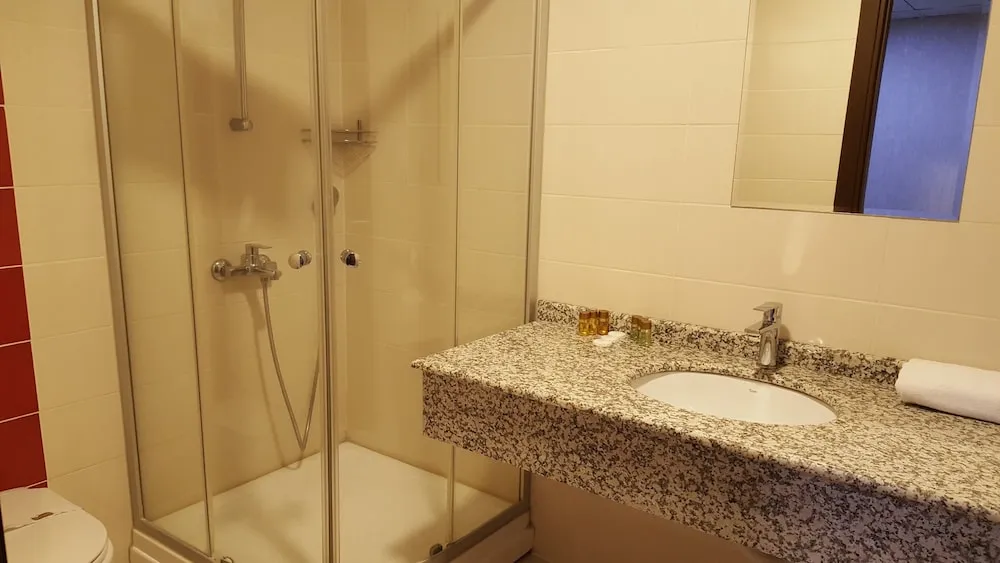 Standard Üç Kişilik Oda, 3 Tek Kişilik Yatak, Şehir Manzaralı