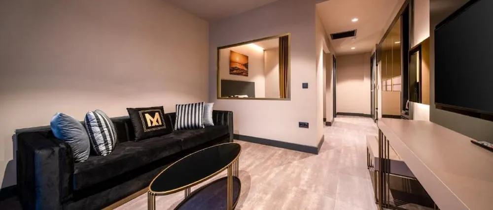 Junior Suite Room