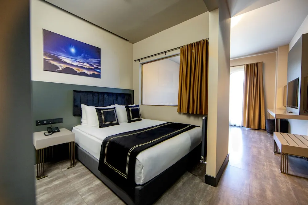 Junior Suite Room