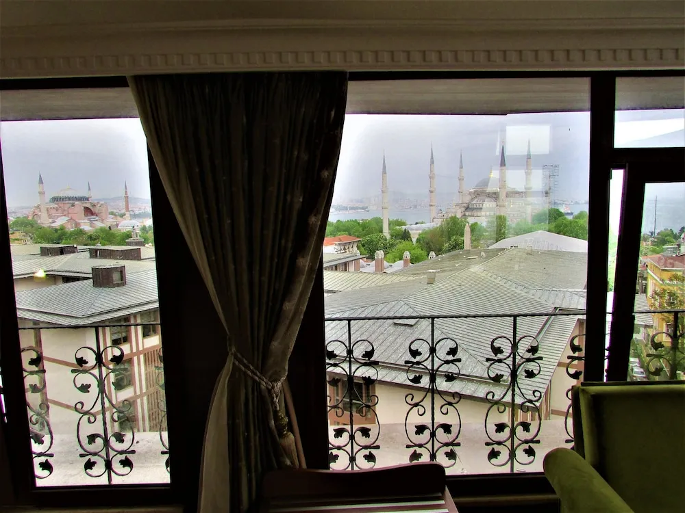 King Suite with Blue Mosque & Haghia Sophia View