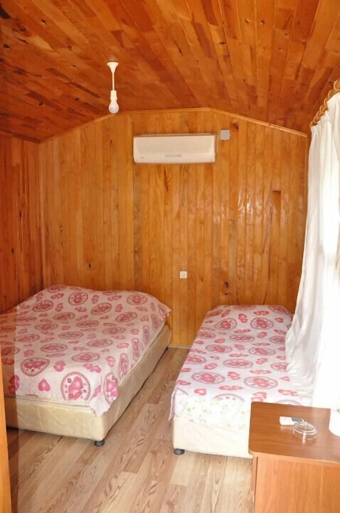 Bungalov (Triple)