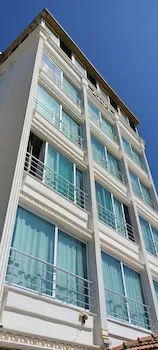 Anemonia Hotel