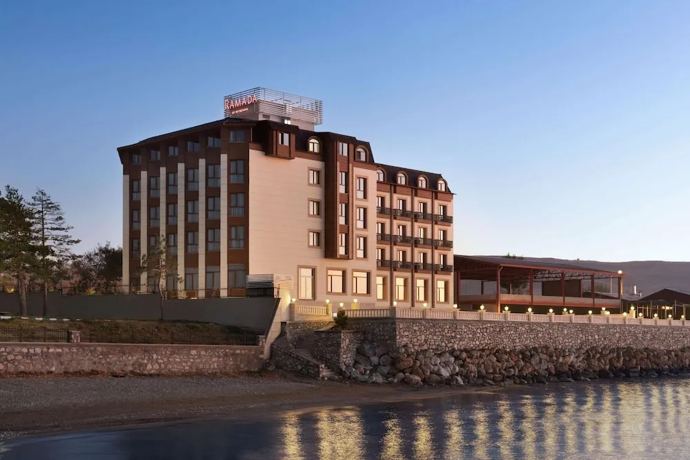 Ramada by Wyndham Van