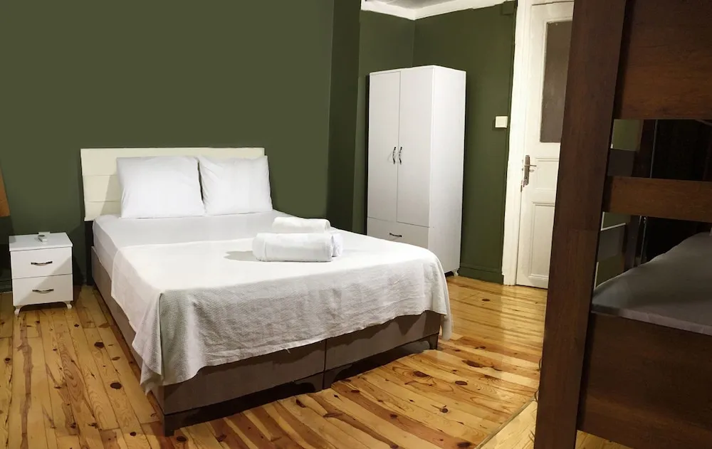 Deluxe Tek Büyük veya İki Ayrı Yataklı Oda