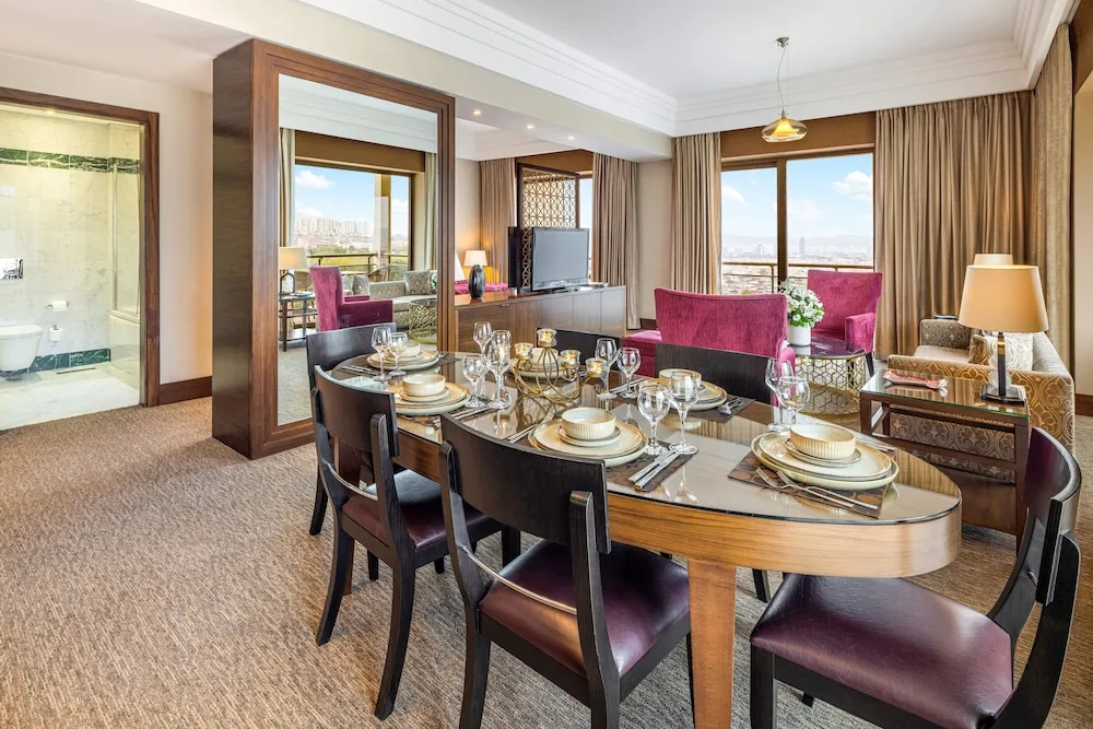 King Suite