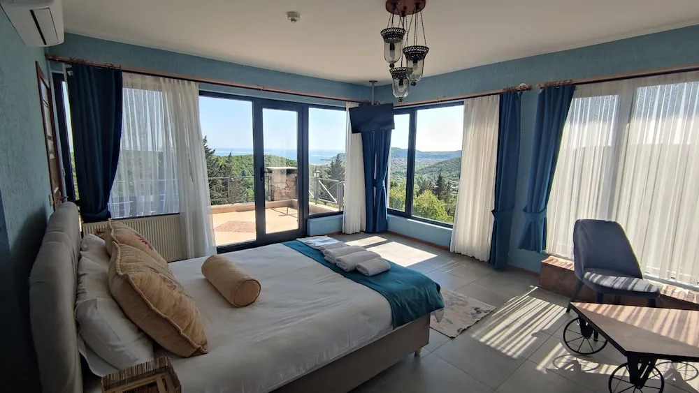 Deluxe Çatı Katı Süiti (Penthouse), Deniz Manzaralı