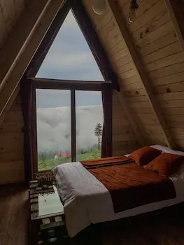 Dora Suit Bungalov
