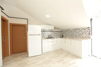 Guguvak Suites By Surur