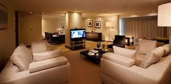 Crowne Plaza İstanbul - Harbiye, Bir IHG Oteli