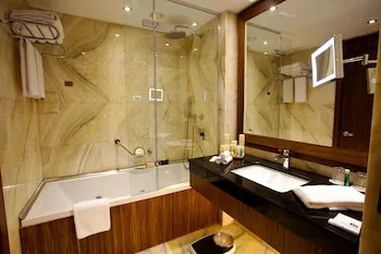 Crowne Plaza İstanbul - Harbiye, Bir IHG Oteli