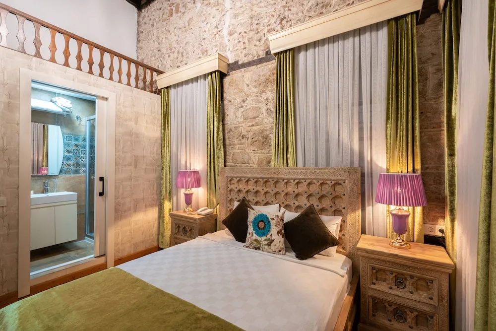 Superior Tek Büyük Yataklı Oda, Şehir Manzaralı