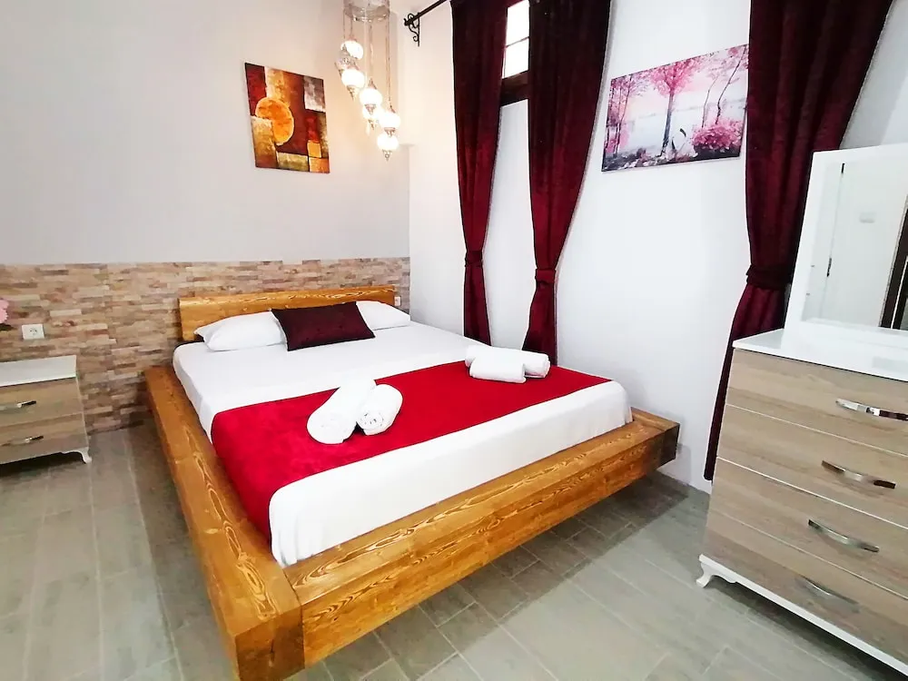 Standard Oda, Bahçe Manzaralı
