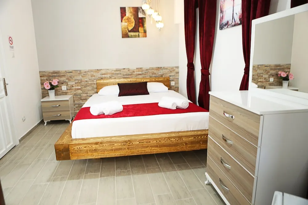 Standard Oda, Bahçe Manzaralı