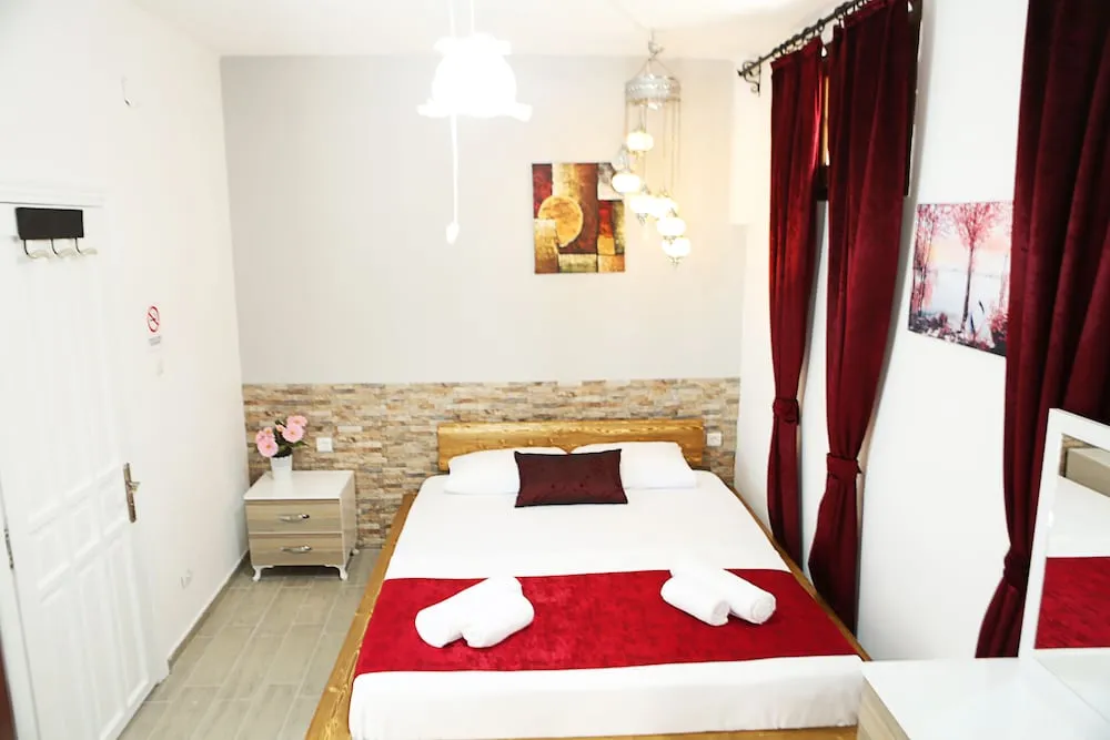 Standard Oda, Bahçe Manzaralı