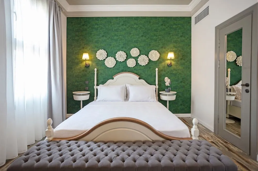 Deluxe Üç Kişilik Oda