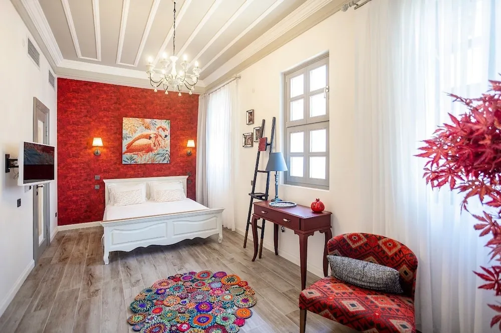 Deluxe Tek Büyük Yataklı Oda