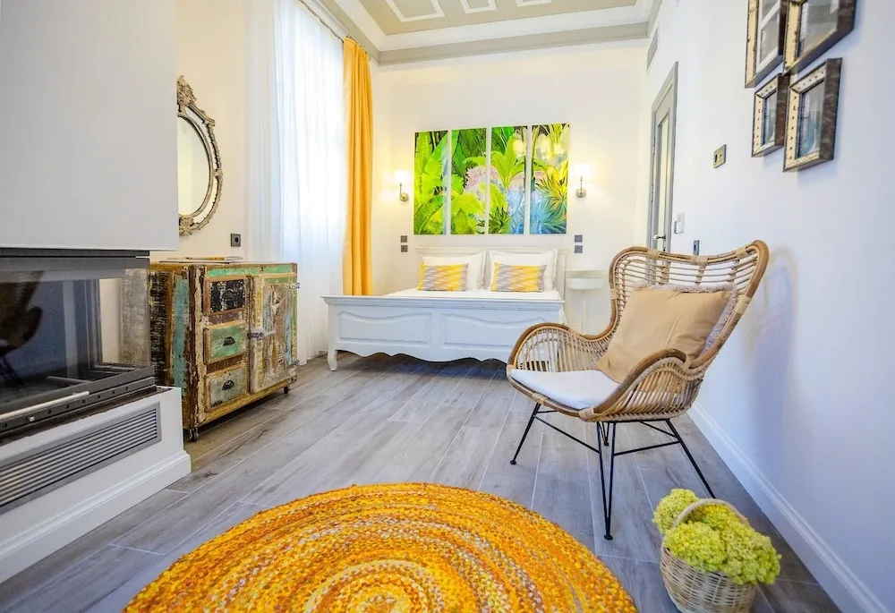 Deluxe Tek Büyük Yataklı Oda