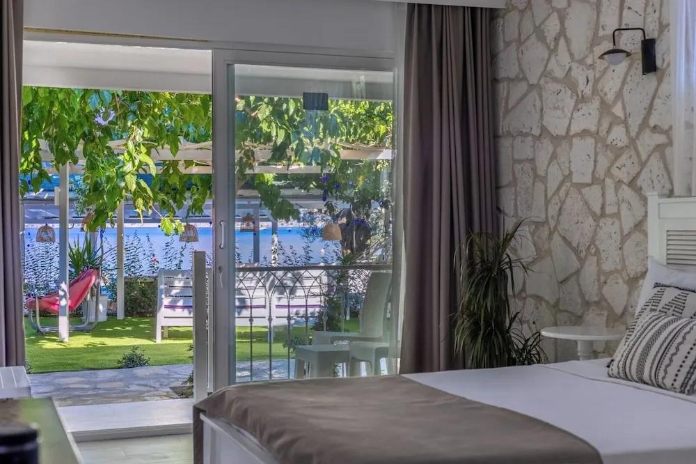 Standard Tek Büyük Yataklı Oda, Deniz Manzaralı