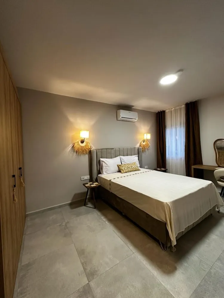Stüdyo Süit, 1 Büyük (Queen) Boy Yatak ve Çekyat, Balkon, Ek Bina