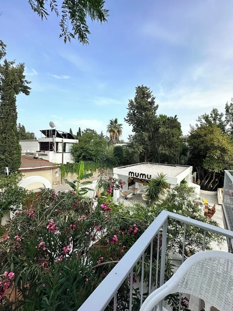 Superior İki Ayrı Yataklı Oda, Balkon, Bahçe Manzaralı