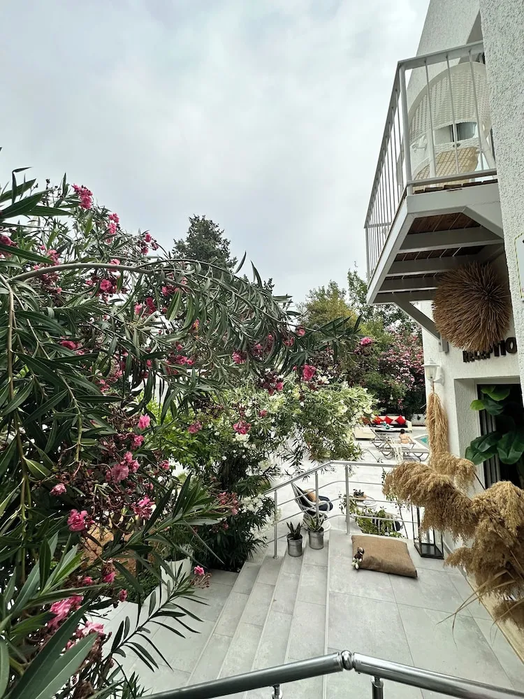 Superior İki Ayrı Yataklı Oda, Balkon, Bahçe Manzaralı