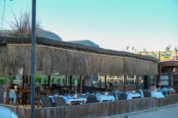 Gargaron Beach Hotel