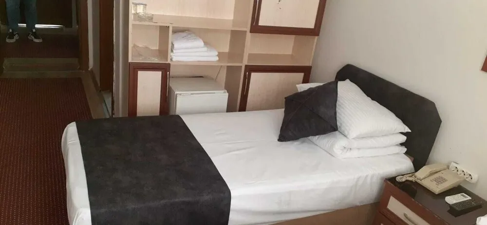 Economy Tek Büyük veya İki Ayrı Yataklı Oda