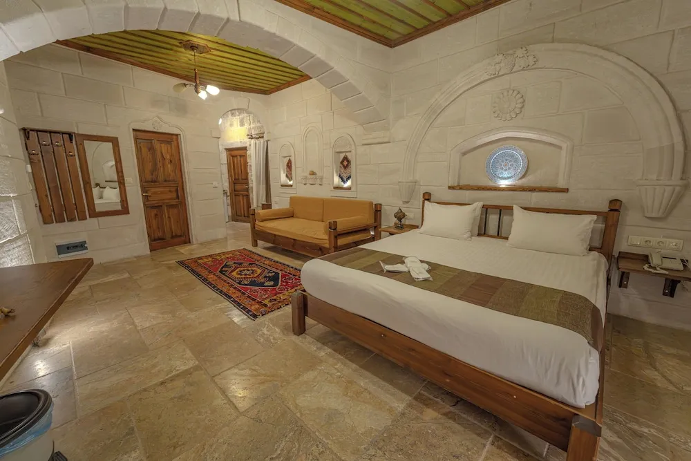 Deluxe Stone Room 303