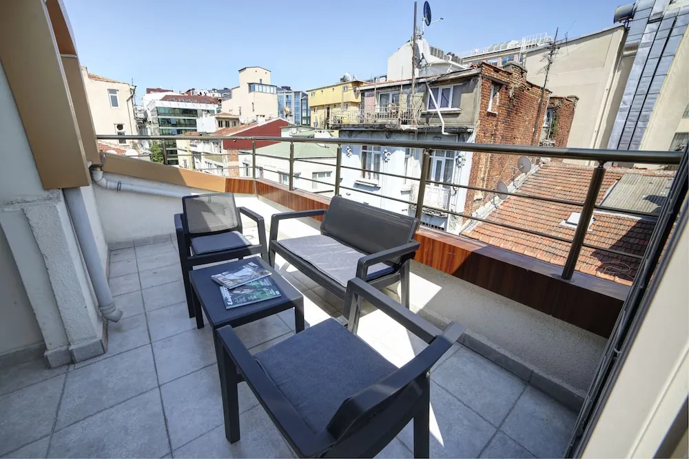 Penthouse Apartment with Terrace