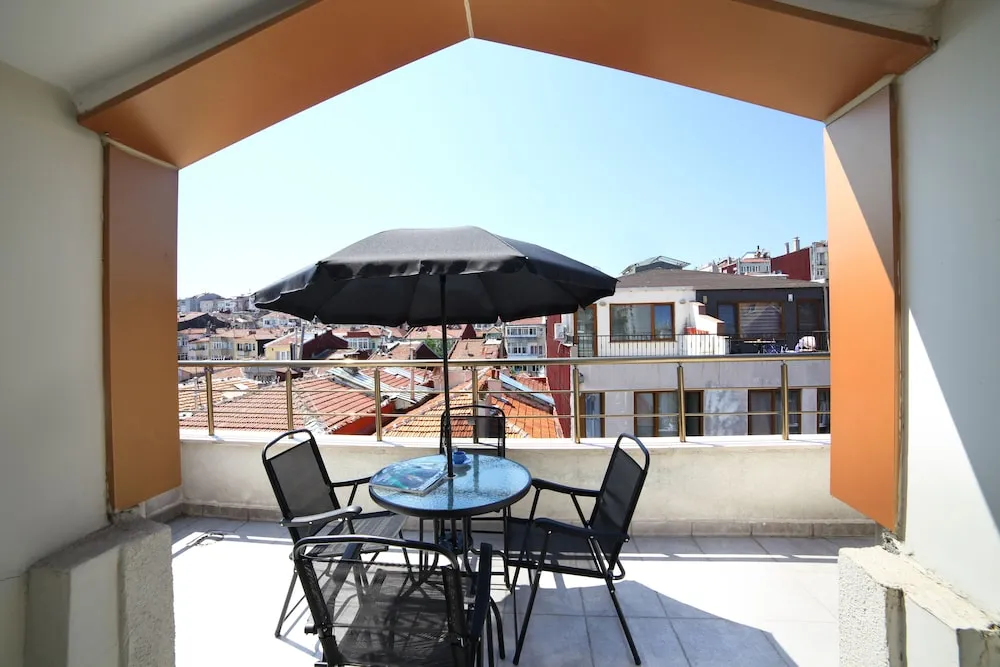 Penthouse Apartment with Terrace