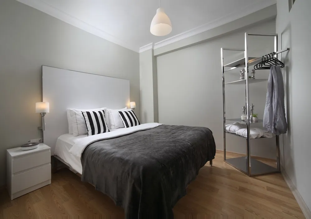 One Bedroom Apartment