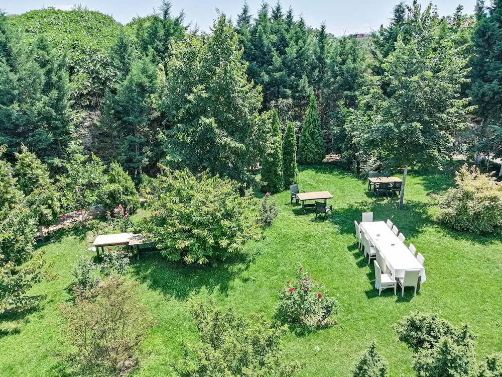 Standard Tek Büyük Yataklı Oda, Bahçe Manzaralı