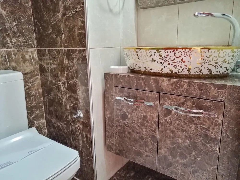 Family Oda, Bağlantılı Odalar