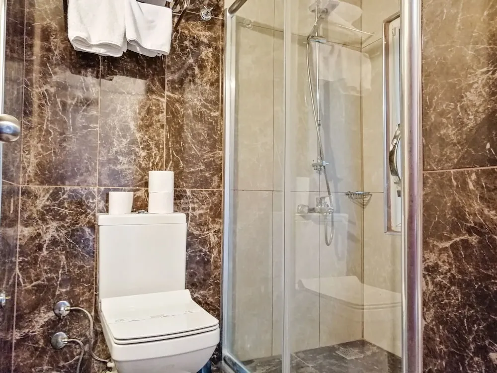 Family Oda, Bağlantılı Odalar