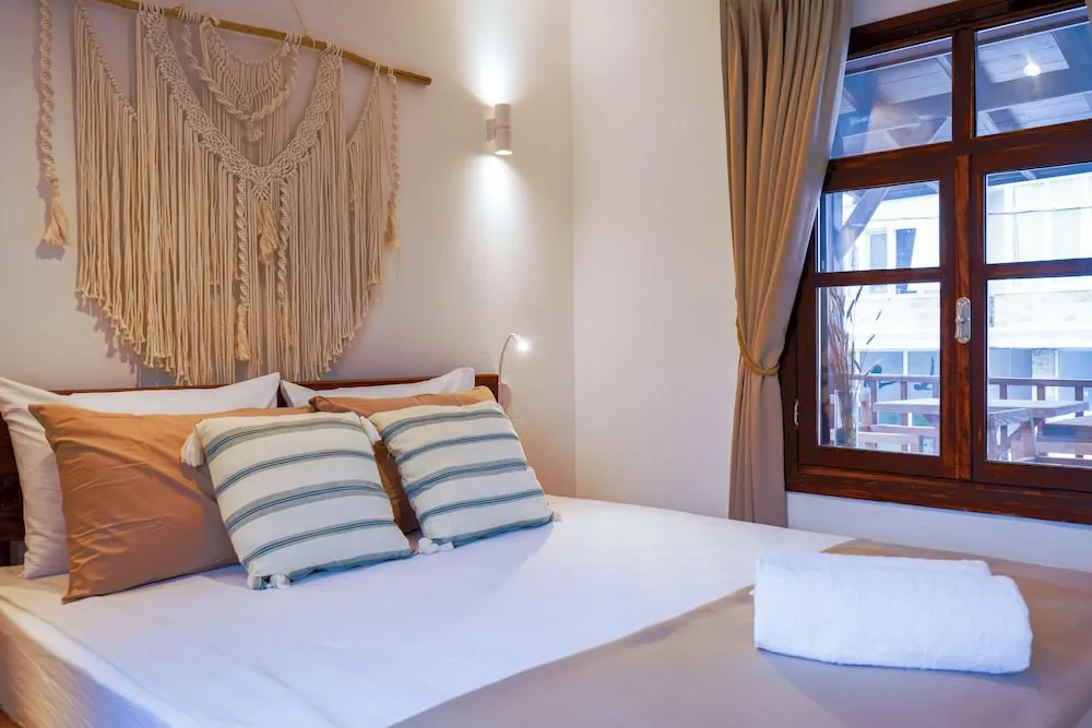 Design Tek Büyük Yataklı Oda