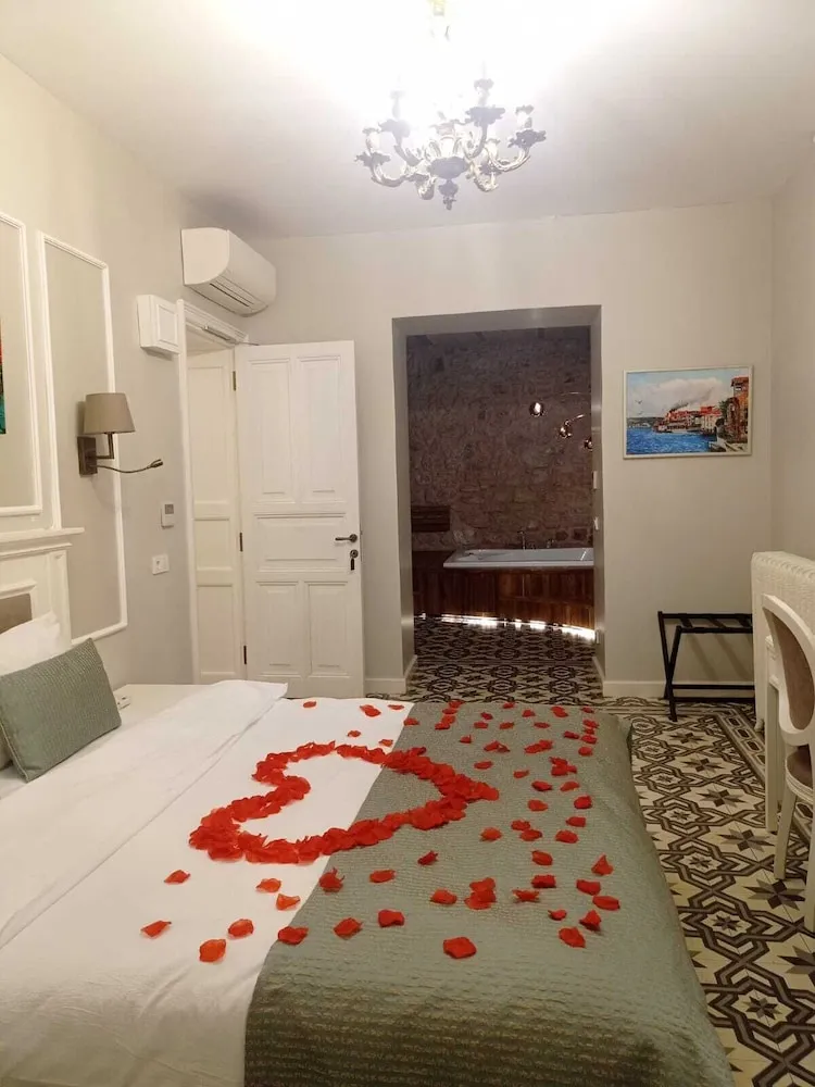 Deluxe Oda, Sıcak Su Küveti