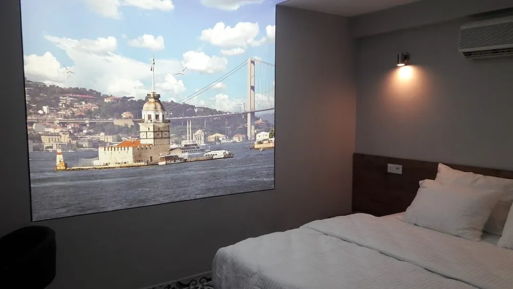 Deluxe Tek Büyük Yataklı Oda