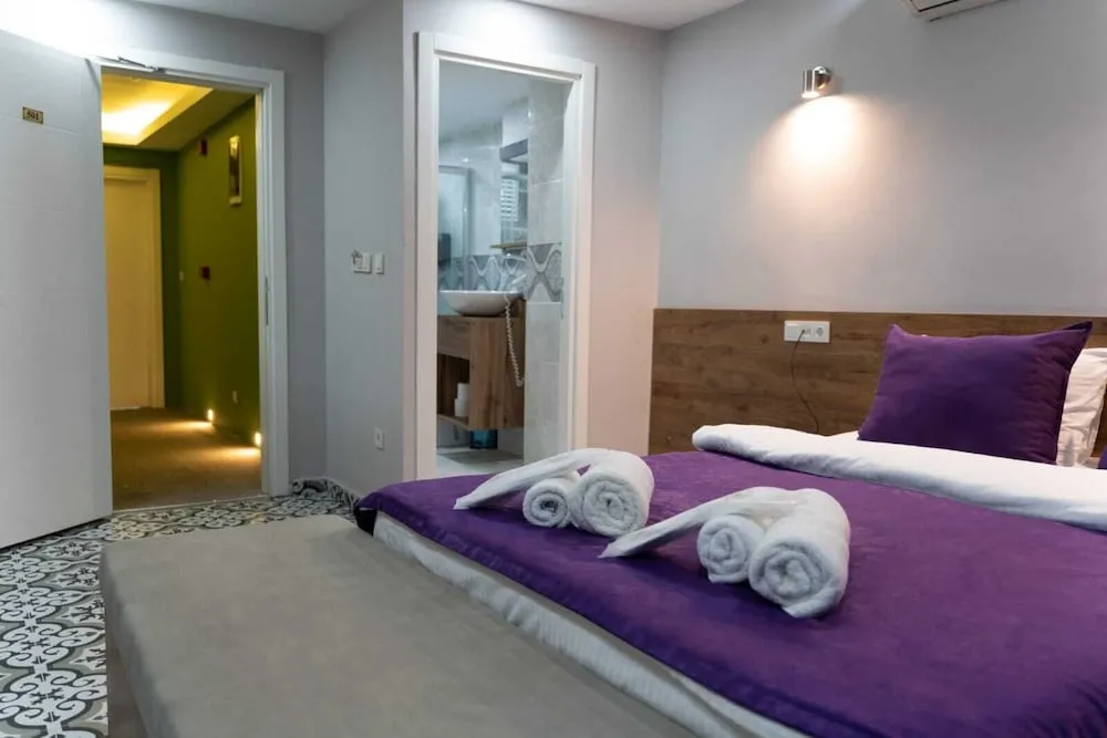 Deluxe Tek Büyük veya İki Ayrı Yataklı Oda