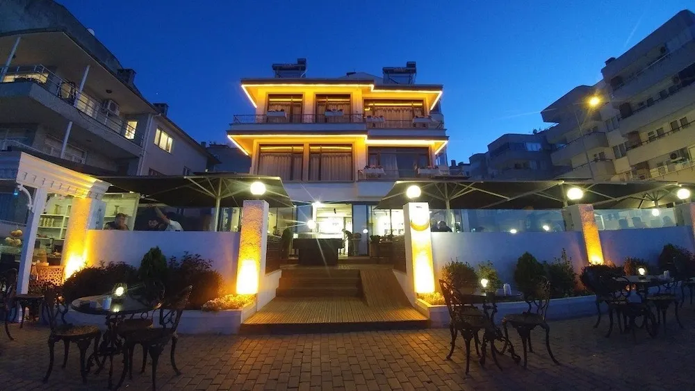 City Tek Büyük Yataklı Oda, Kısmi Deniz Manzaralı