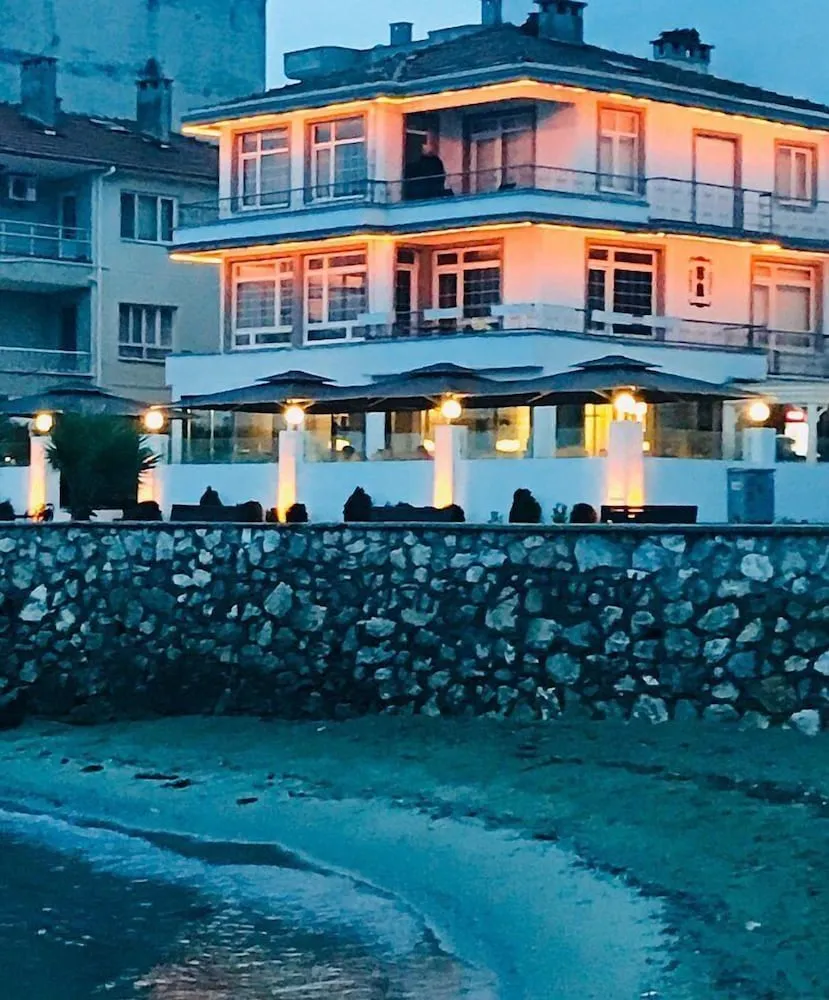 City Tek Büyük Yataklı Oda, Kısmi Deniz Manzaralı